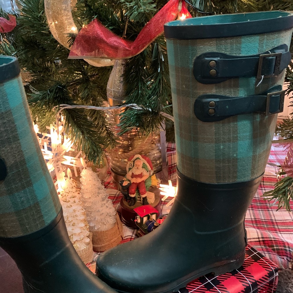 Ugg Rain Boots - image 5